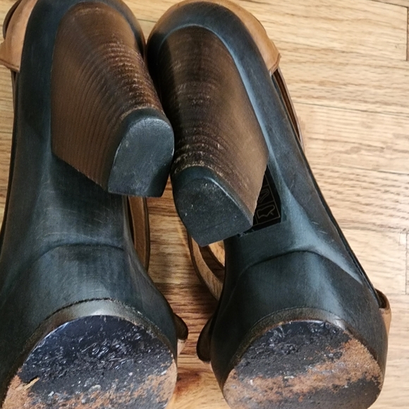 Givenchy Brown Leather Wooden Soled Sandals - size 5.5 - Picture 5 of 13